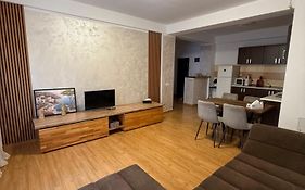 Comfort Stay Apartment - Free Parking & Wi-Fi